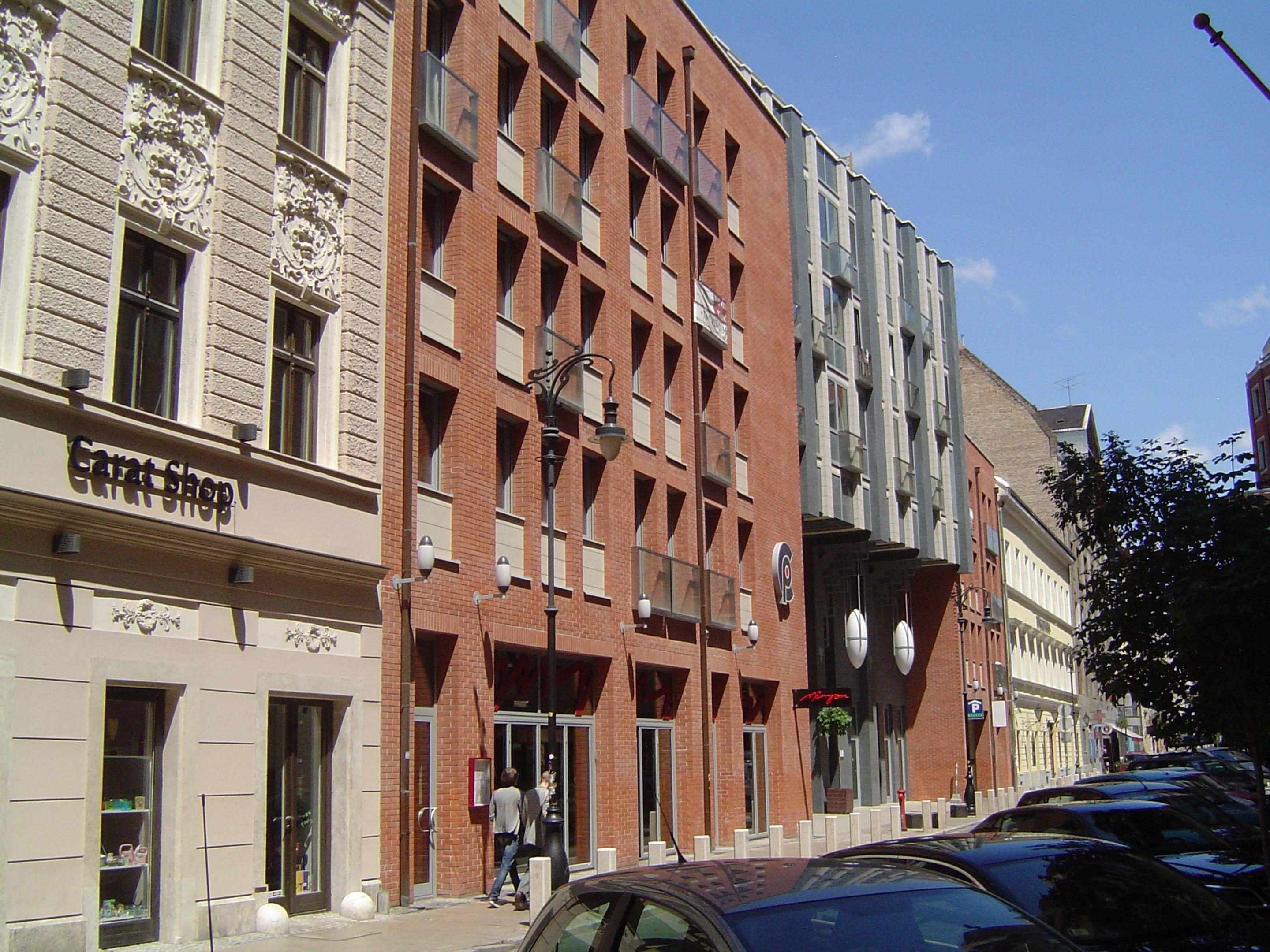 Trendy Deluxe Apartments — Photos 3